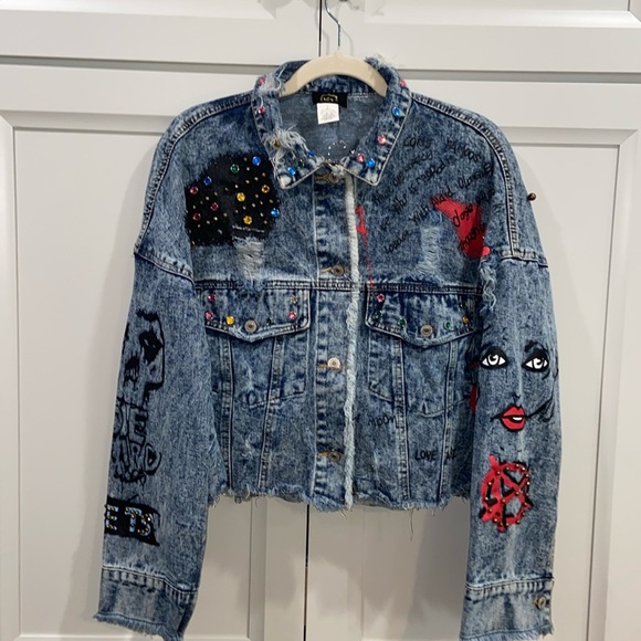 M2 Beaded Graffiti Distressed Cropped Denim Jacket Large - Picture 1 of 6